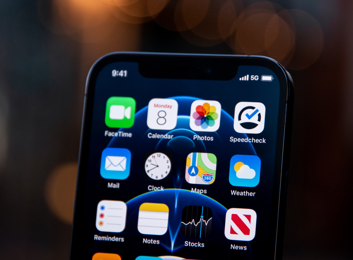 奉新苹果手机维修分享为什么 iPhone 12 在冬季会自动关机 